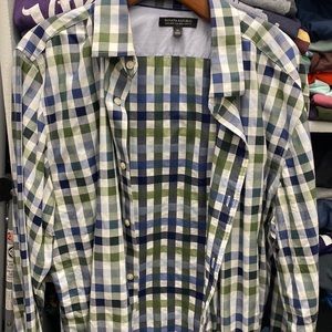 Banana Republic non iron tailored slim fit dress shirt. Blue and Green check.